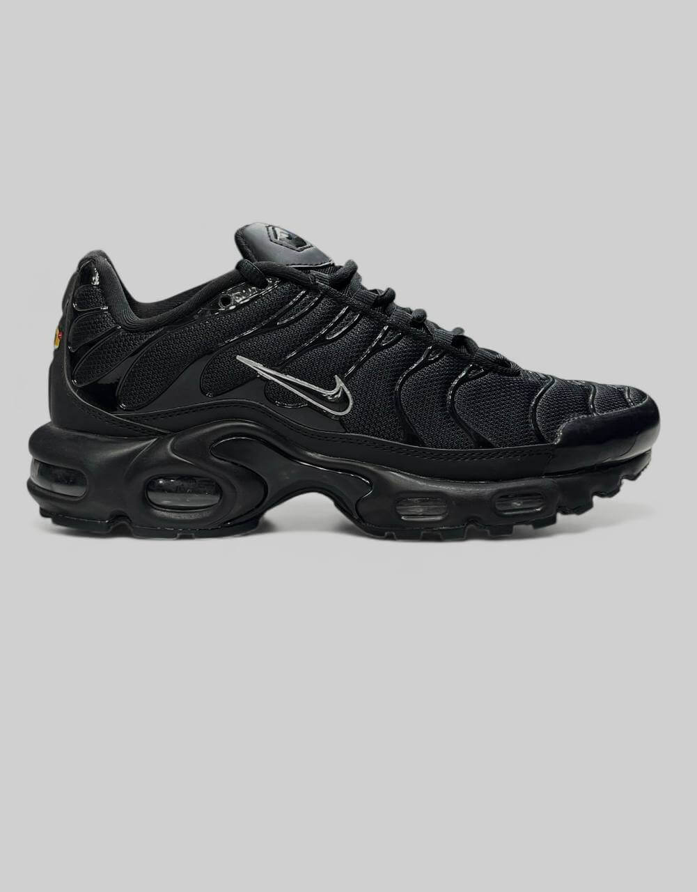 TN . BLACK SILVER (SUPER GOOD)