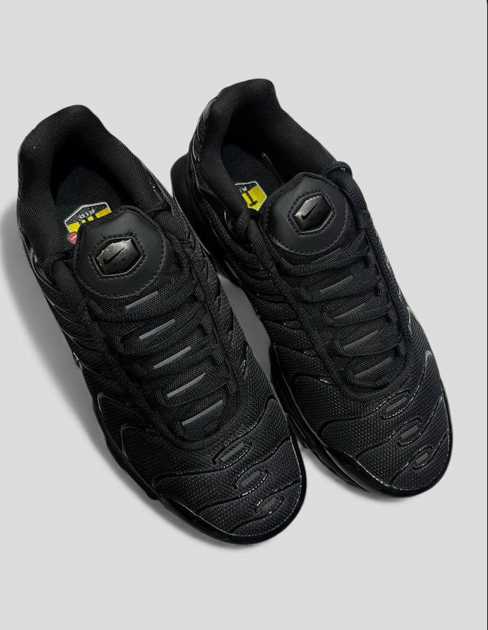 TN . BLACK SILVER (SUPER GOOD)